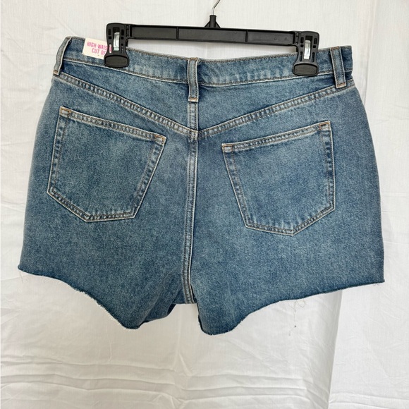 NWT Victoria Secret Pink High Waisted Cut Off Blue Denim Shorts - Picture 2 of 4